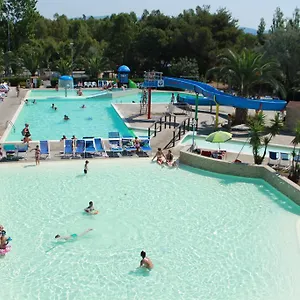 Village Baia Del Marinaio 3*, Vada Italië